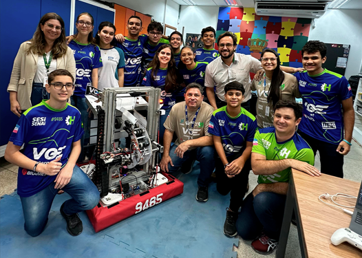 Parceria com a equipe FRC (First Robotics Competition) Parceria com a equipe FRC (First Robotics Competition)